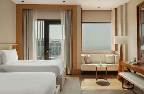 Dubai Resort | Delano Dubai at Bluewaters