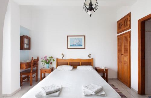 Fira Apartment | DELFINI I