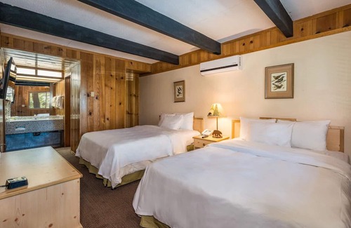 Bass Lake Hotel | Delight in Lake Activities at Cozy Chalet Near Yosemite, Perfect Outdoor Thrill