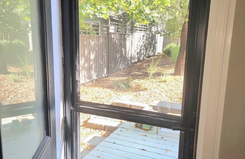 Ashland Cottage | Delightful 2~bedroom, pet~friendly cottage~Walking distance to everything!