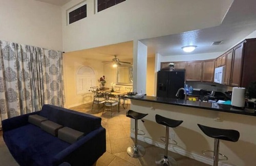 Paradise Condo | Delightful 3BD 2BTH 3.5mls to Strip Pool Gym