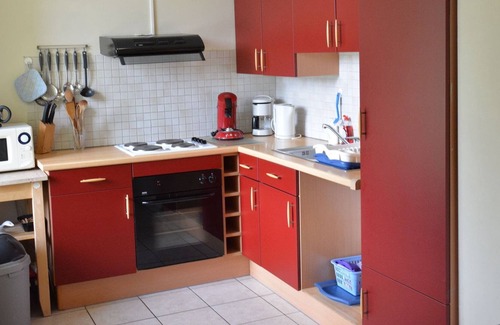 Bouillon Apartment | Delightful Apartment with Terrace, Heating, Barbecue