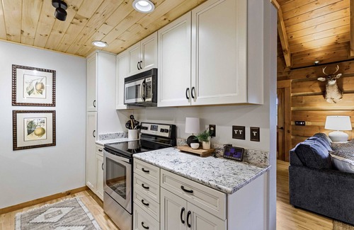 Blowing Rock Cabin | Delightful Cabin near Blue Ridge Mountains