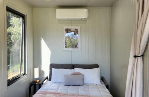 Hartley House | Delightful Container House with Views