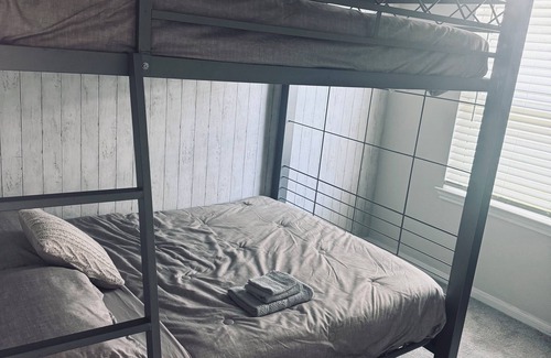 Hockley House | Delightful cozy retreat near HTX- 3 bedrooms