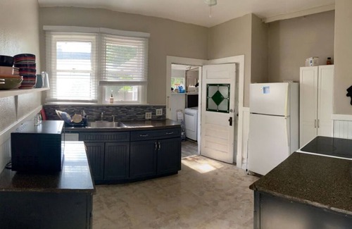 Central Colorado Springs House | Delightful Downtown 3-bedroom house with AC in Colorado Springs - Old North End!
