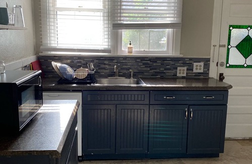 Central Colorado Springs House | Delightful Downtown 3-bedroom house with AC in Colorado Springs - Old North End!
