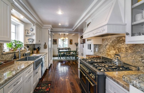 Santa Ynez House | Delightful Dutch Farmhouse with Guest House