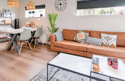 Municipality of Ermelo House | Delightful Holiday Home in Ermelo with Garden