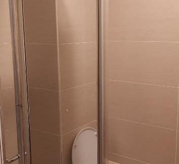 Glasgow Westend House | Delightful home stay - Double ensuiteroom.
