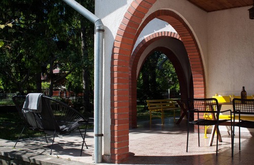 Siofok House | Delightful house surrounded by old pine trees in Siófok at the lake with AC,WiFi