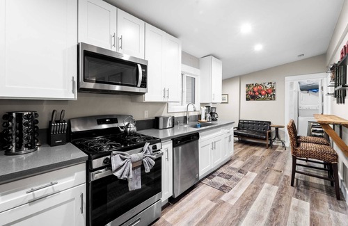 Julian House | Delightful Julian Home | Spacious + Modern