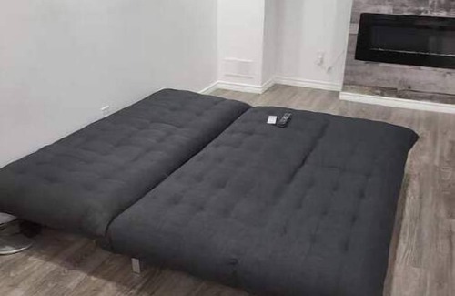 Halton Regional Municipality Apartment | Delightful one bedroom plus 1 -basement apartment