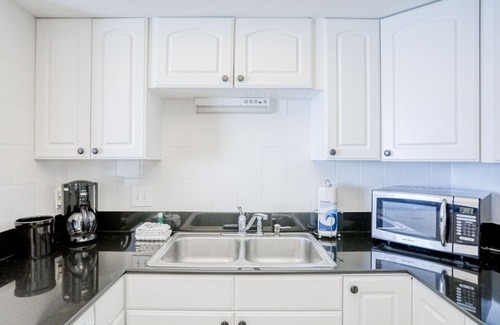 Indian Shores Condo | Delightful waterfront condo with sweeping views, beach access, balcony & pool