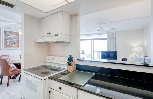 Indian Shores Condo | Delightful waterfront condo with sweeping views, beach access, balcony & pool