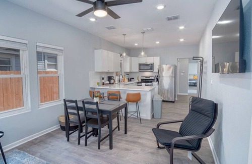 Denver Heights House | Delightfully Renovated 4 BR/2 BA Near DT Riverwalk