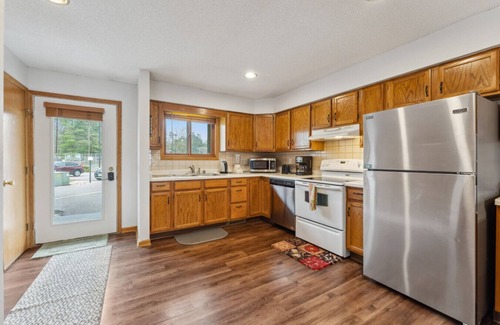Lake Delton Apartment | Dells Family Stacation At Lighthouse Cove