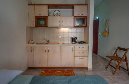 Delfoi Apartment | Delphian Colors - Orange Edition