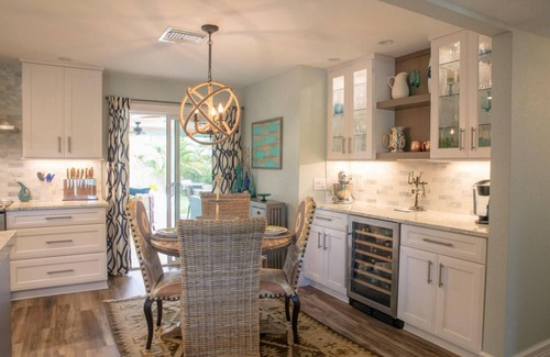 Delray Beach House | Delray Beach, spend the holidays warmly, heated pool!