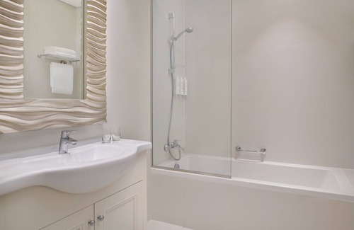 Dubai Investment Park Hotel | Delta Hotels by Marriott, Dubai Investment Park