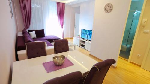 Novi Beograd Apartment | Delta Residence Belville