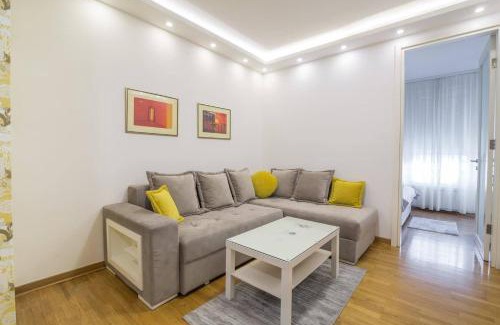 Novi Beograd Apartment | Delta Residence Belville