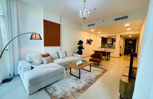 Jadaf Apartment | Deluxe 2 Bedroom+Maid's Room-Wharf Tower Al Jaddaf