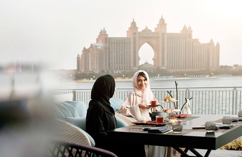 Dubai Apartment | Deluxe 3 Bedroom Apartment Near Dubai Marina