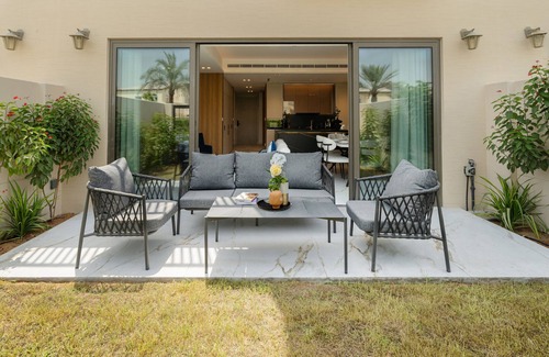 Dubai Villa | Deluxe 3 Bedroom Villa+Maids room at Jasmine Lane