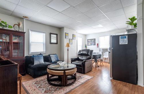 Bayonne Apartment | Deluxe 4BR 2BA Apartment Near NYC and Airport