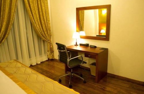 Ibbanwala Apartment | Deluxe 4BR Penthouse By Unique Towers