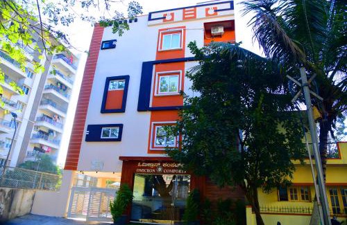 Bengaluru Hotel | Deluxe AC Room by Omicron Comforts-Manyata Tech Park
