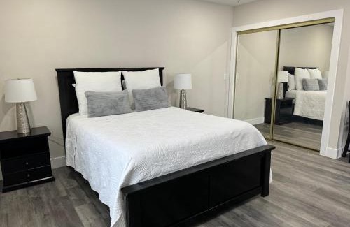 Tampa Apartment | Deluxe Apartment whit laundry