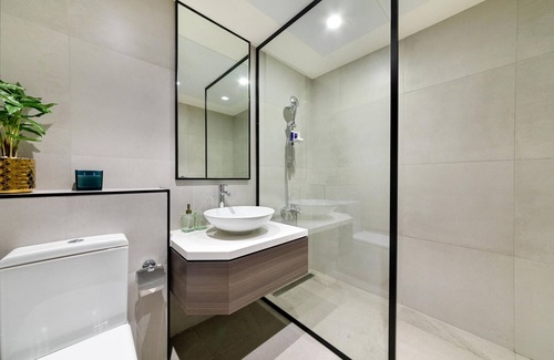 Trade Center Apartment | Deluxe Apt w/Direct Views of Dubai Future Museum