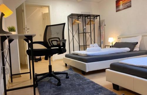 Bad Friedrichshall Apartment | Deluxe Business Suite mit 2 Schlafzimmer & Parkplatz, Highspeed WLAN, Netflix Premium, zentral zu Audi & Schwarz Gruppe