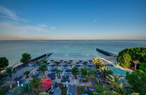 Beach & Coast Apartment | Deluxe Double or twin room Near Al Khan Beach