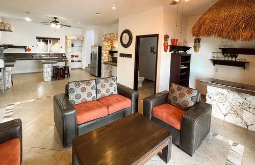 Bacalar Villa | Deluxe family villa lagoon front Bacalar
