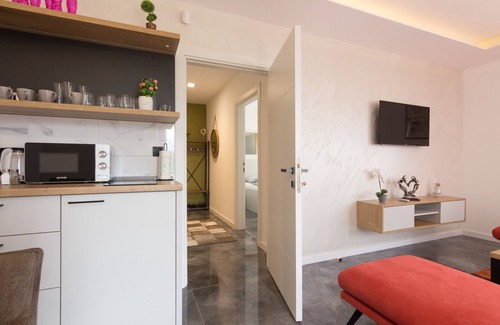 Visoko Apartment | Deluxe Feliciano Apartments