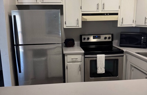 Carrabelle Condo | Deluxe King Condo 218