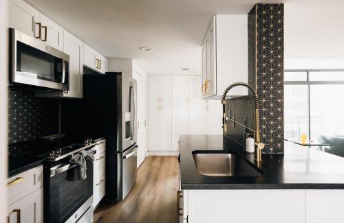 LoDo House | Deluxe Larimer Square Retreat - Walk Everywhere!