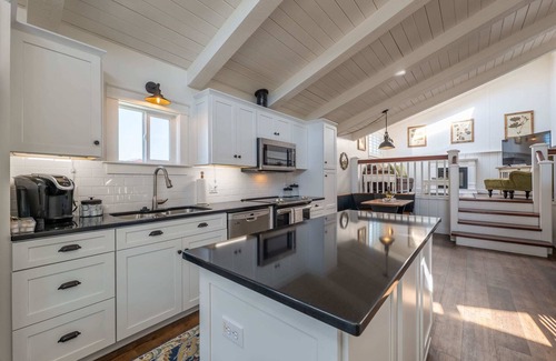 Bandon House | Deluxe Master Suite | Bandon Marina Inn