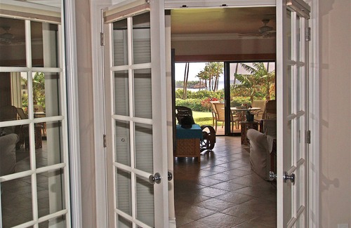 Poipu Condo | Deluxe Ocean View Ground Floor. Renovated .Walk to the Hyatt and Beach.A/C