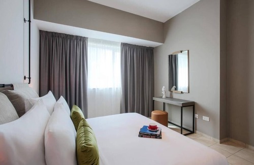 Dubai Marina Hotel | Deluxe One Bedroom In Marina By Luxury Bookings