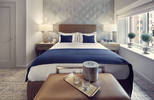 Financial District Hotel | Deluxe Queen Bedded Room at The Artezen Hotel, Near Battery Park