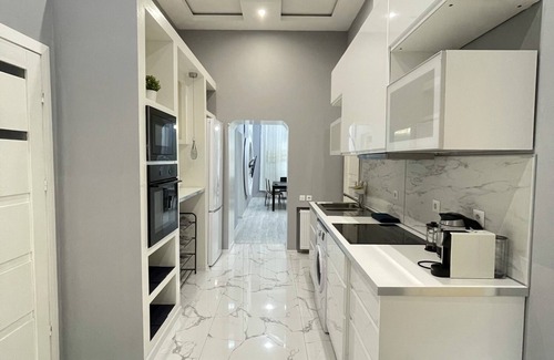 Nepszinhaz negyed Apartment | Deluxe Sapphire Residency - 4 BEDROOMS