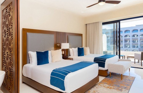 Cabo San Lucas Hotel | ✩ Deluxe Studio ✩ 549ft² ✩ Stunning Sunset ✩ Private Terrace ✩