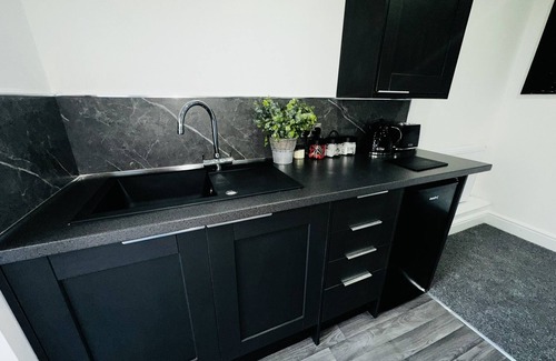 South Shore Apartment | Deluxe suite with hot tub and spa bath