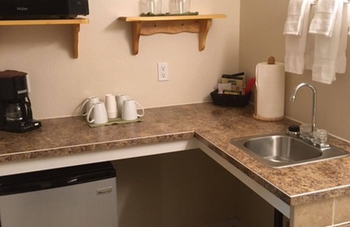 Talkeetna Apartment | Deluxe suite within walking distance of downtown Talkeetna