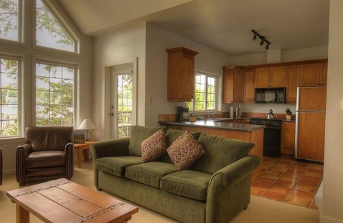 Ucluelet Condo | DELUXE TWO BEDROOM KING SUITE + OUTDOOR SOAKER TUB ON PATIO