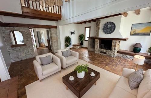 Cholet House | Demeure Ambroise - Proche Puy du Fo